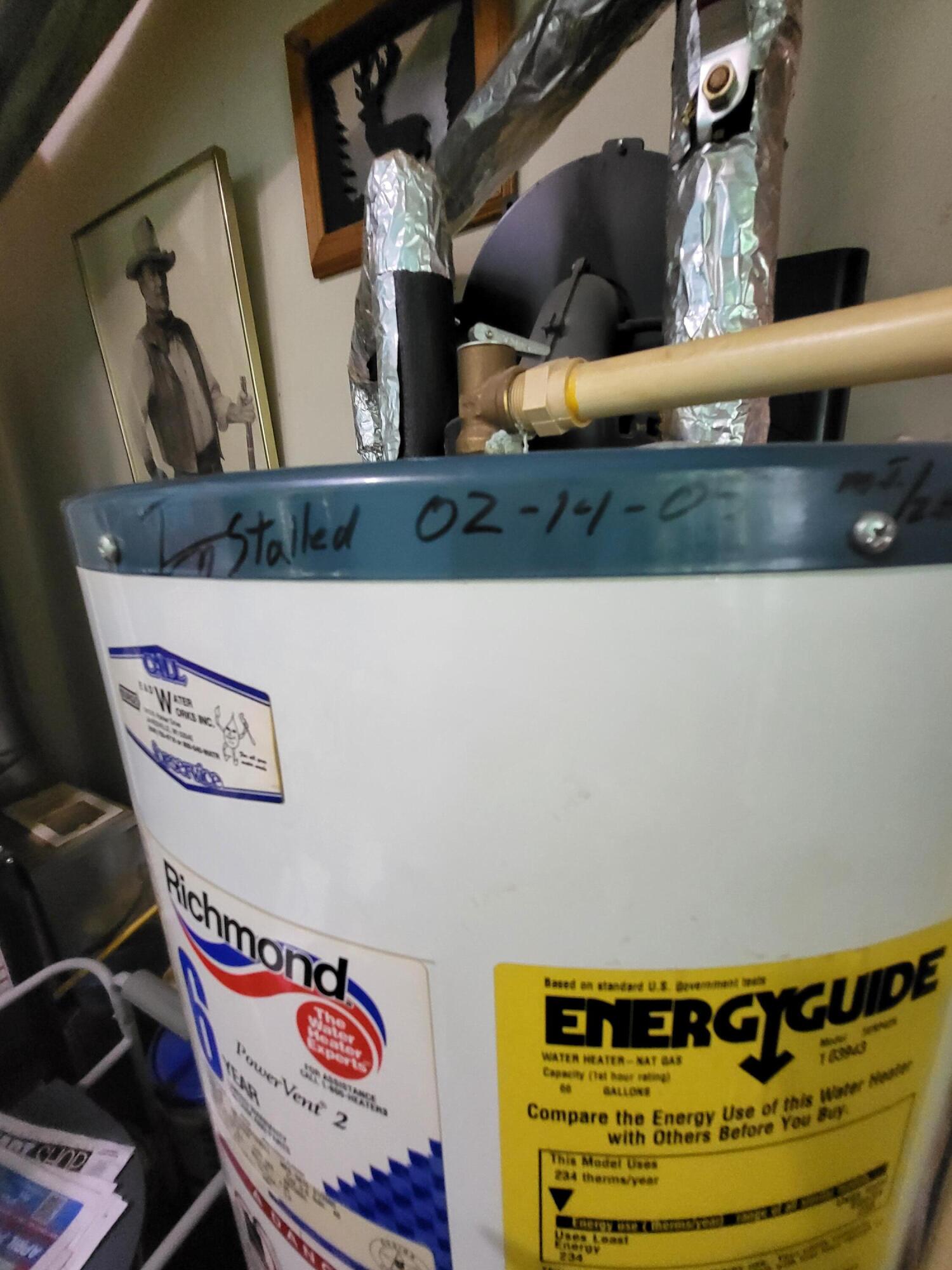 N3175 Mistle Road Geneva, WI 53147 - Photo 23 of 26 Water heater 2005