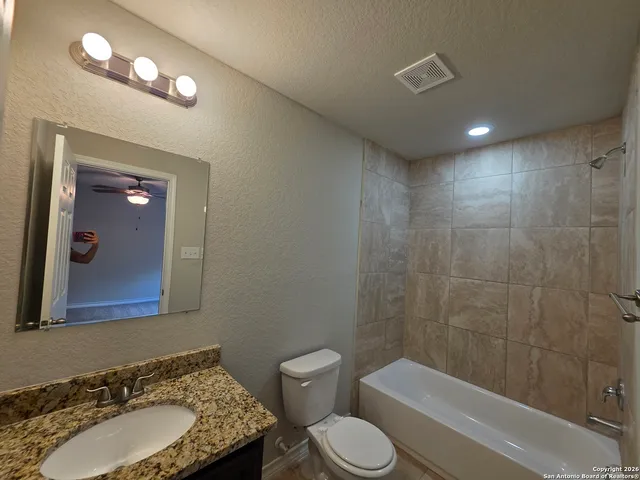 $1,250 | 16914 Spirit Brook, Unit 2, Selma, TX 78154