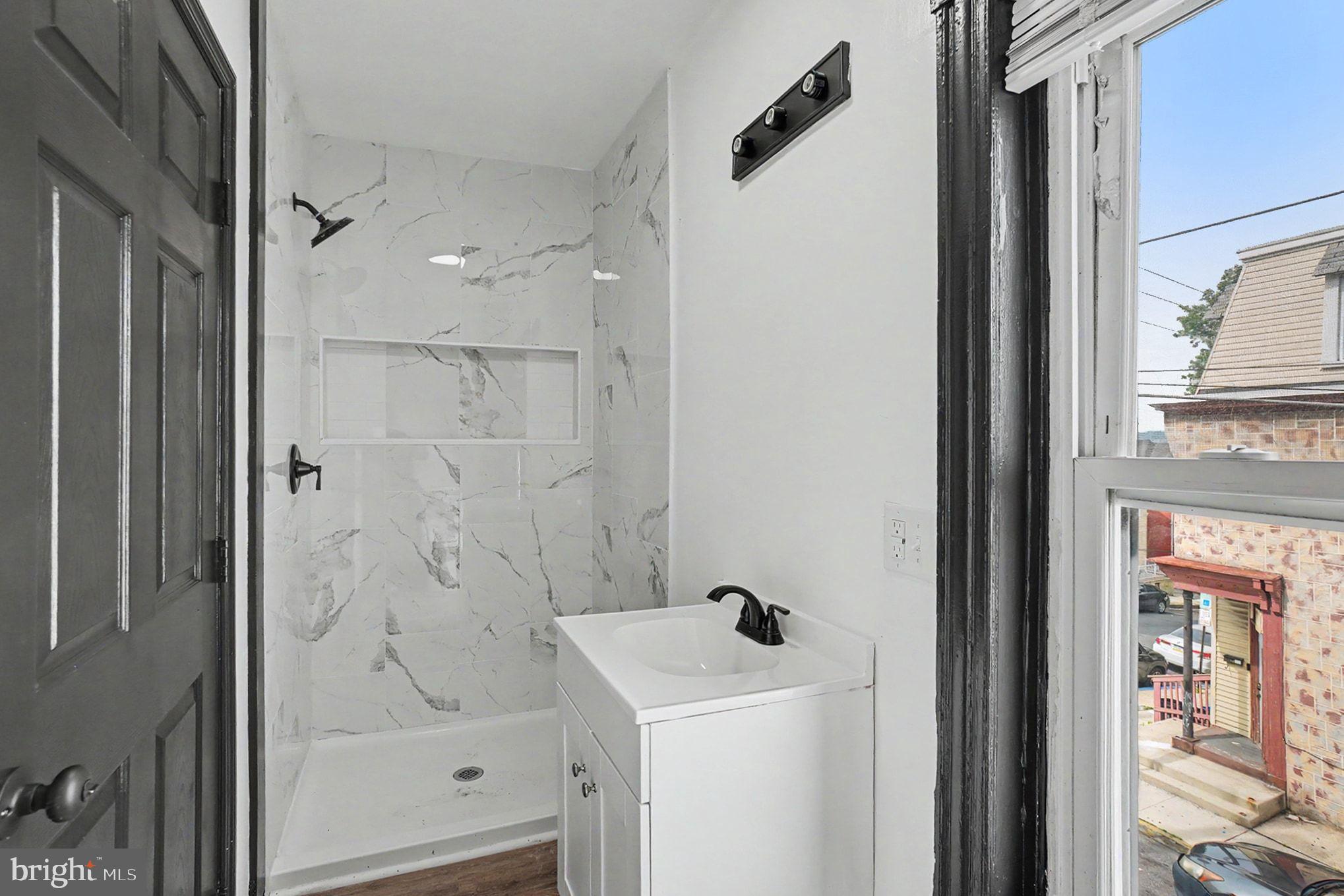 1231 Oley Street Reading, PA 19604 - Photo 23 of 36