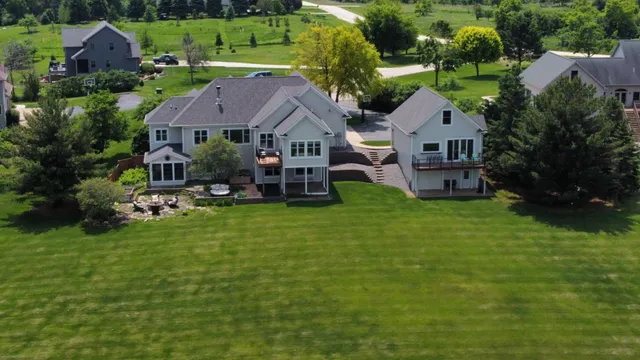 $750,000 | 30156 715th Street, Lake City, MN 55041