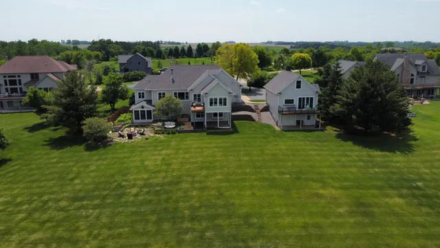 $750,000 | 30156 715th Street, Lake City, MN 55041