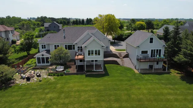 $750,000 | 30156 715th Street, Lake City, MN 55041