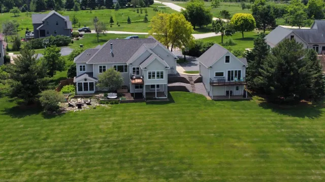 $750,000 | 30156 715th Street, Lake City, MN 55041