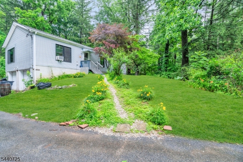 517 Townsbury Road Great Meadows, NJ 07838 - Photo 2 of 21