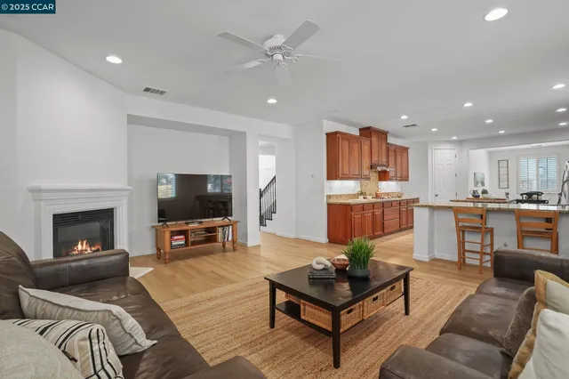 $825,000 | 504 Silverspur Lane, Oakley, CA 94561