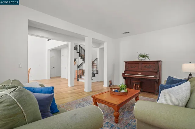 $825,000 | 504 Silverspur Lane, Oakley, CA 94561