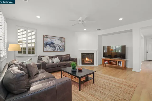 $825,000 | 504 Silverspur Lane, Oakley, CA 94561