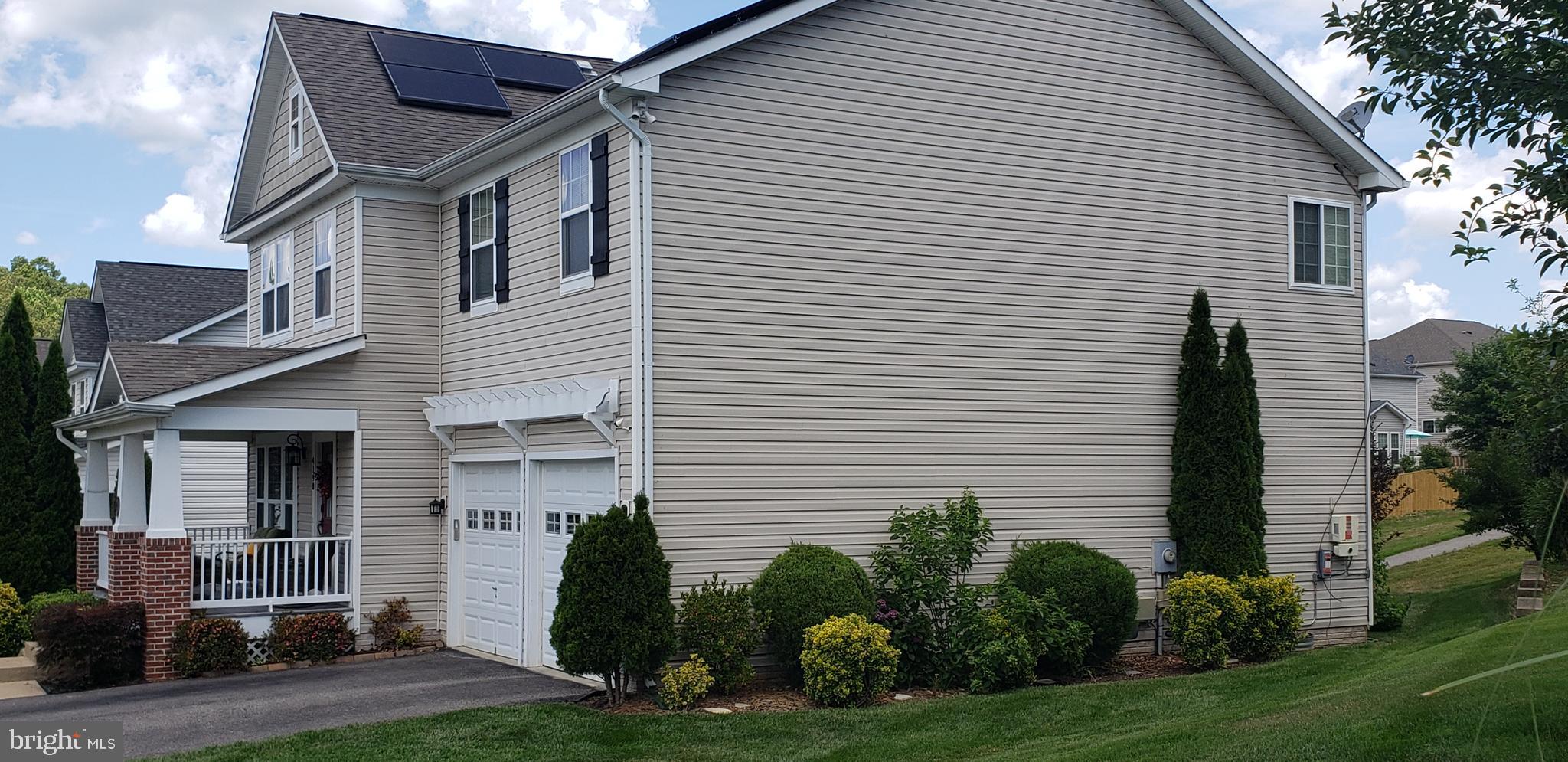 4190 Agency Loop Triangle, VA 22172 - Photo 3 of 47 Gallery Image 3