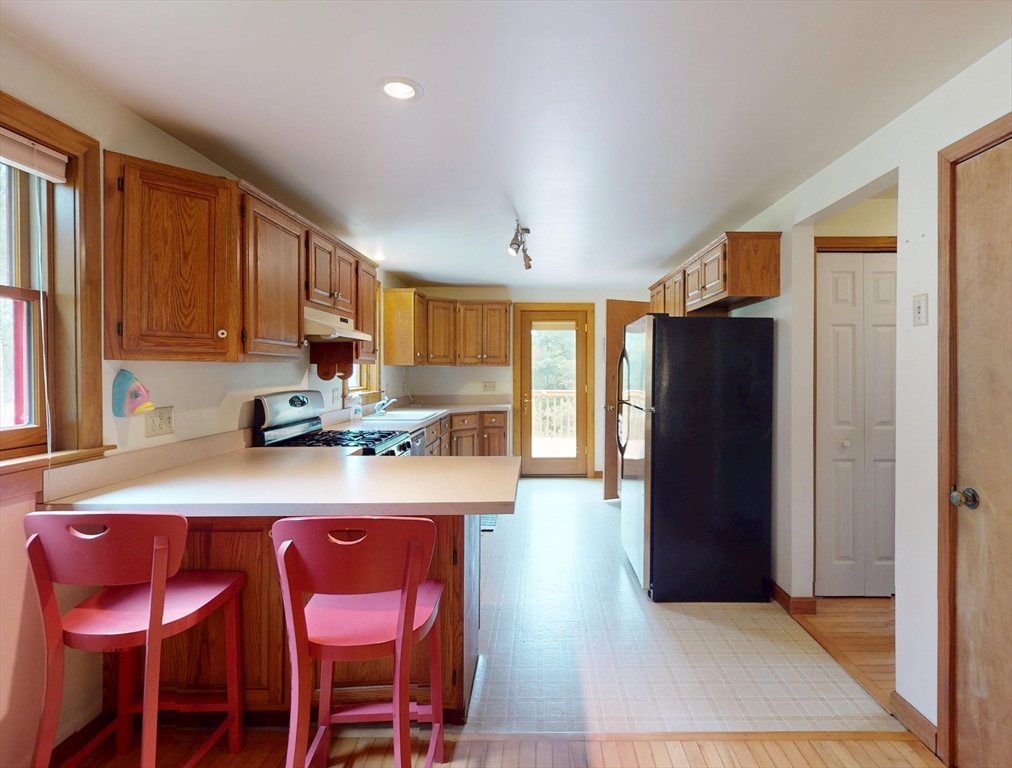 376 East Hill Road Leyden, MA 01337 - Photo 10 of 41