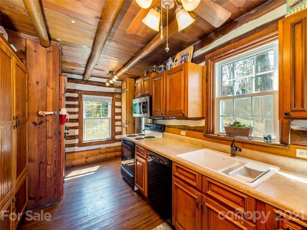 147 Lakeview Road Lake Lure, NC 28746 - Photo 14 of 30 Gallery Image 14