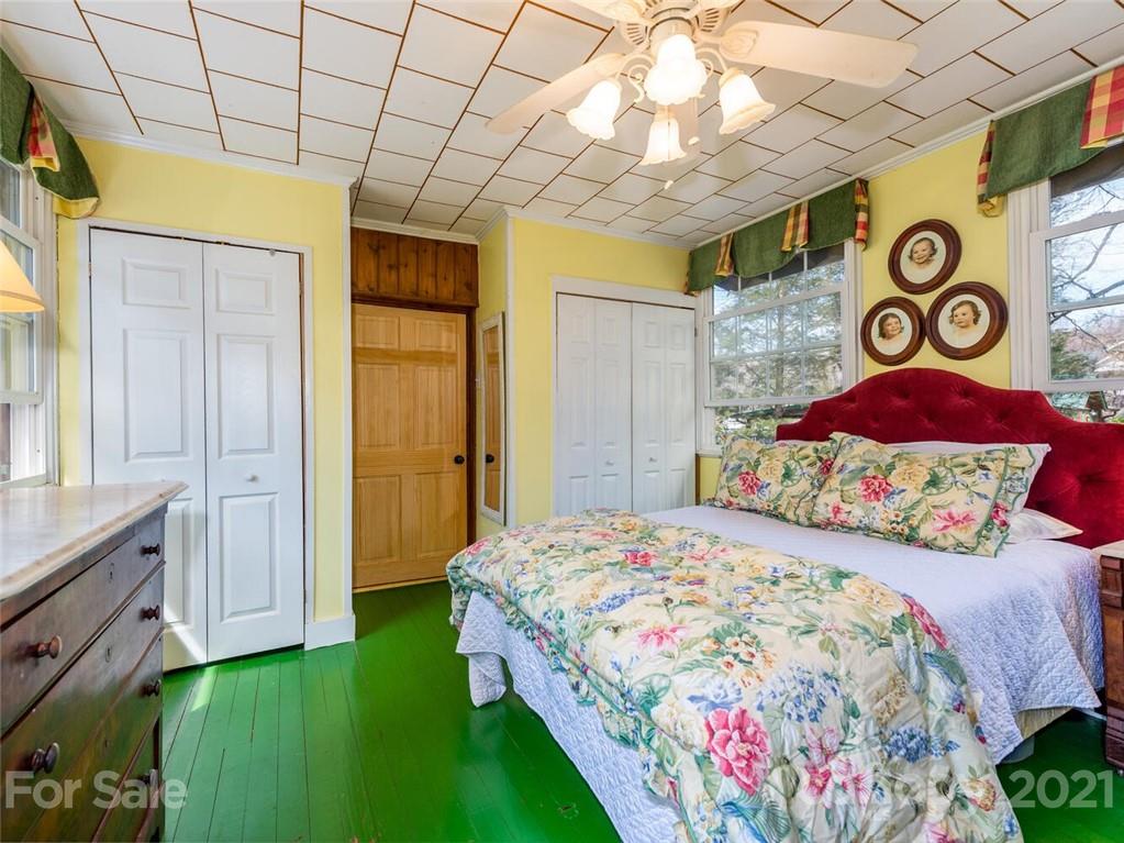 147 Lakeview Road Lake Lure, NC 28746 - Photo 19 of 30 Gallery Image 19