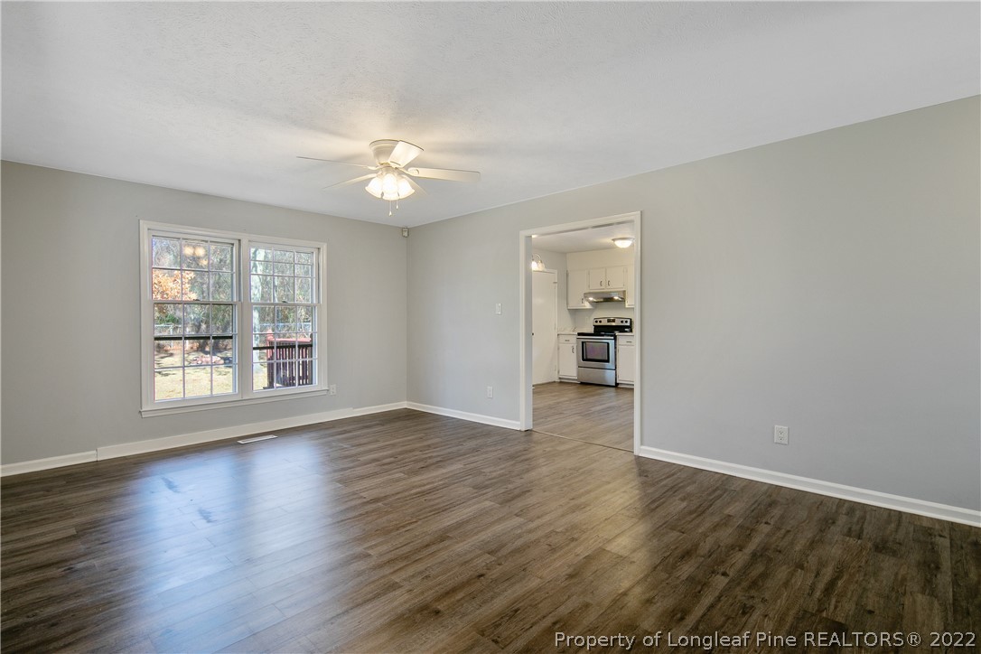 5882 Hunting Ridge Road Hope Mills, NC 28348 - Photo 8 of 39 Gallery Image 8