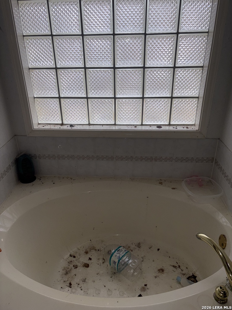 10520 Highway 281 Spring Branch, TX 78070 - Photo 10 of 11 a view of a small space