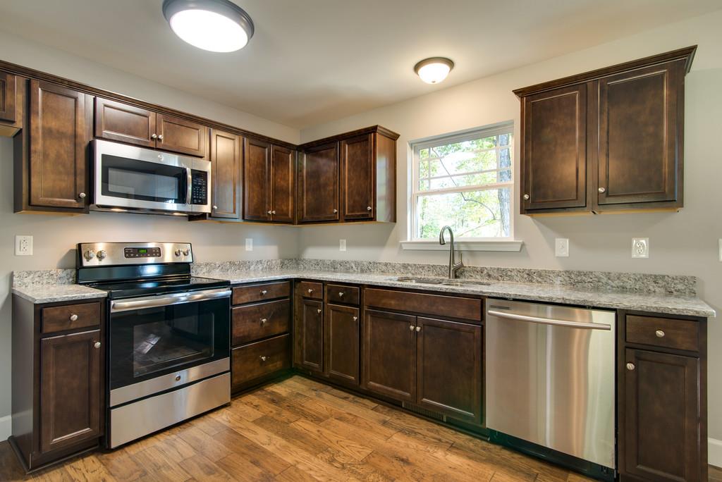 638 Hillview Road North Dickson, TN 37055 - Photo 7 of 26 Gallery Image 7