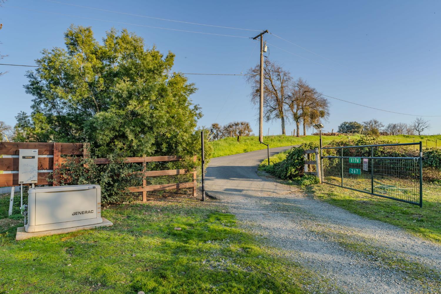 267 Breaker Way Valley Springs, CA 95252 - Photo 3 of 62