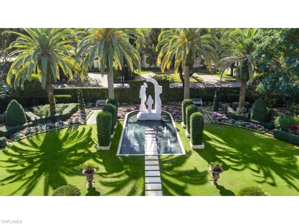 247 6th Street North Naples, FL 34102 - Photo 26 of 30 a picture of a city