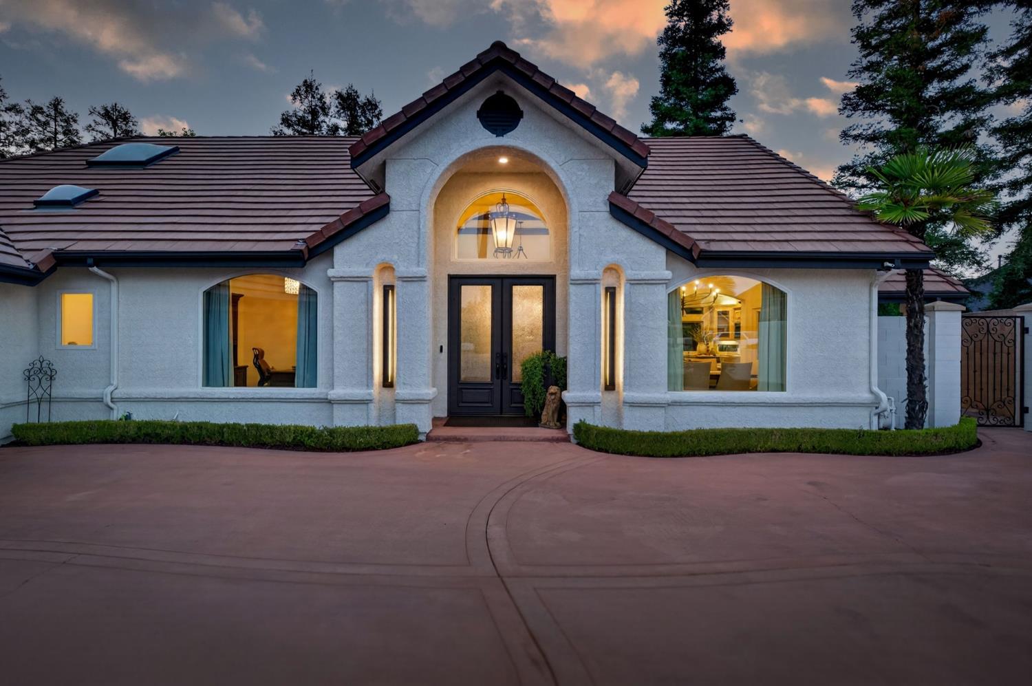 601 Decatur Avenue Clovis, CA 93611 - Photo 4 of 62