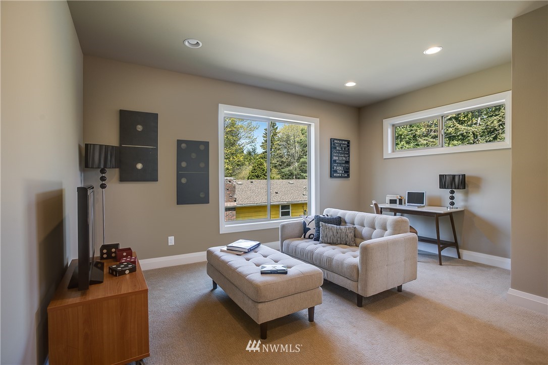 15522 Southeast 132nd Street Renton, WA 98059 - Photo 13 of 25