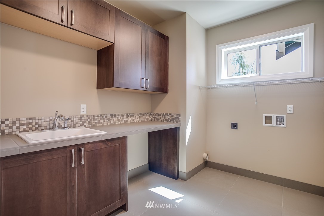 15522 Southeast 132nd Street Renton, WA 98059 - Photo 18 of 25