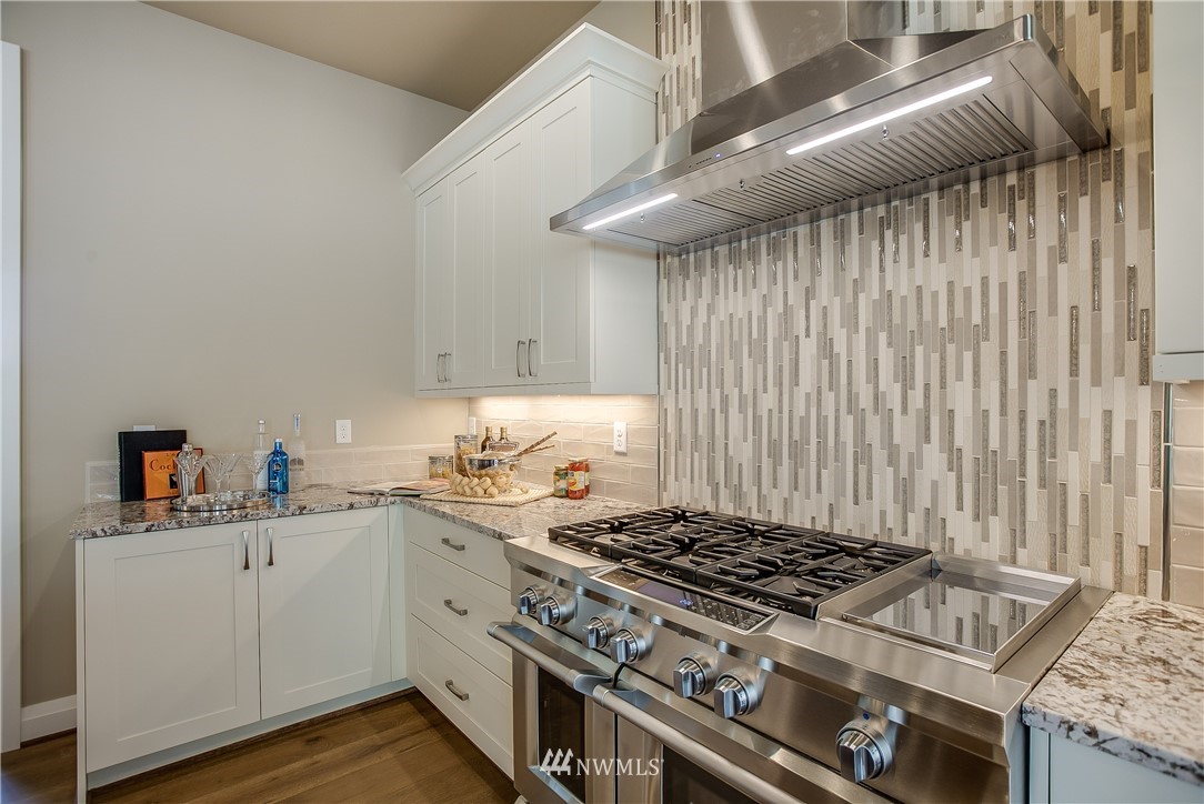 15522 Southeast 132nd Street Renton, WA 98059 - Photo 7 of 25