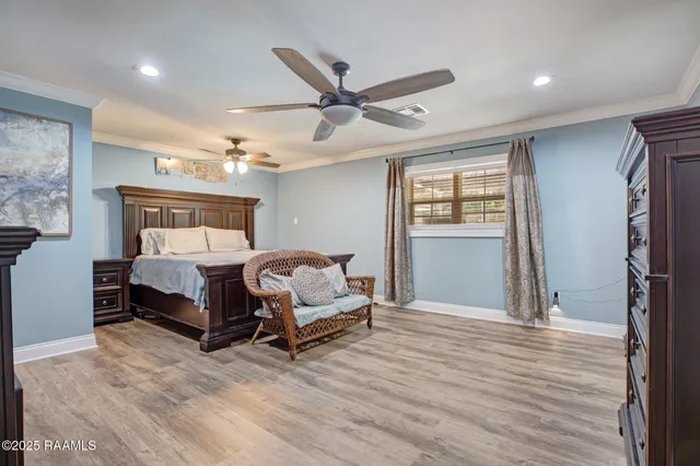 $249,900 | 811 West Viator Street, Delcambre, LA 70528