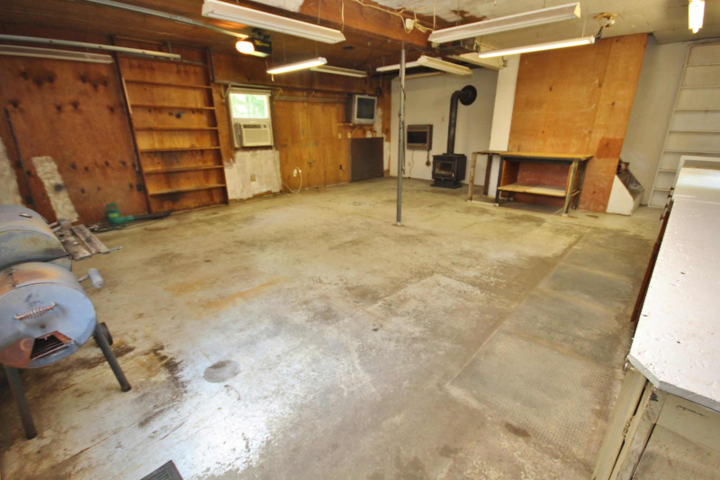 66815 Blue School Road Constantine, MI 49042 - Photo 20 of 50 Barn Interior