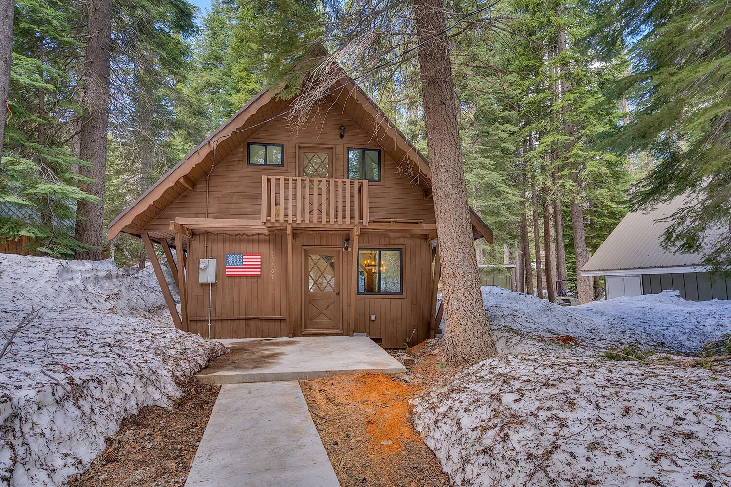10467 Washoe Road Truckee, CA 96161 - Photo 14 of 18 Gallery Image 14