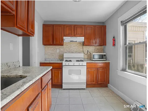$2,000 | 87 Colony Street, Bridgeport, CT 06610