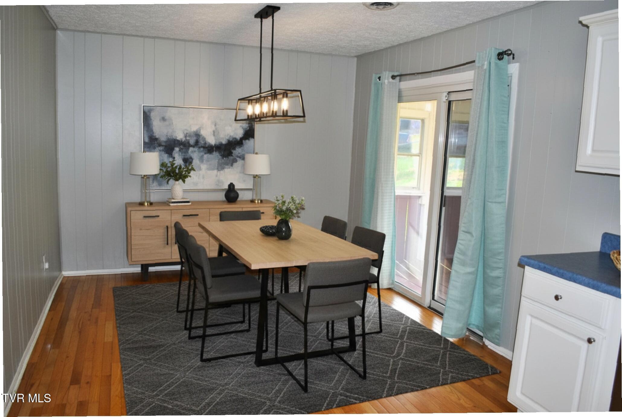 5919 Carters Valley Road Church Hill, TN 37642 - Photo 19 of 37 dining_straightened