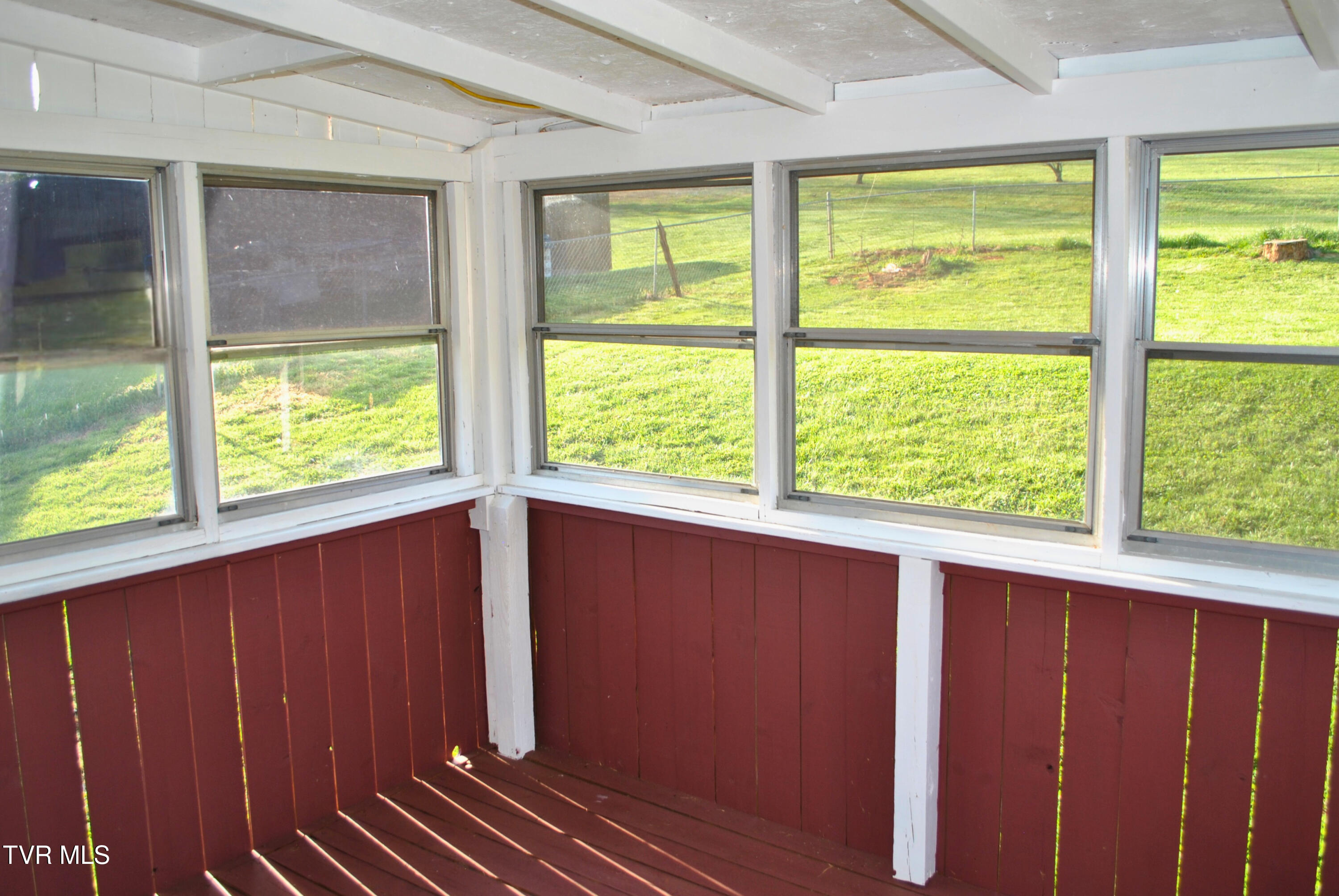 5919 Carters Valley Road Church Hill, TN 37642 - Photo 8 of 37 deck 2