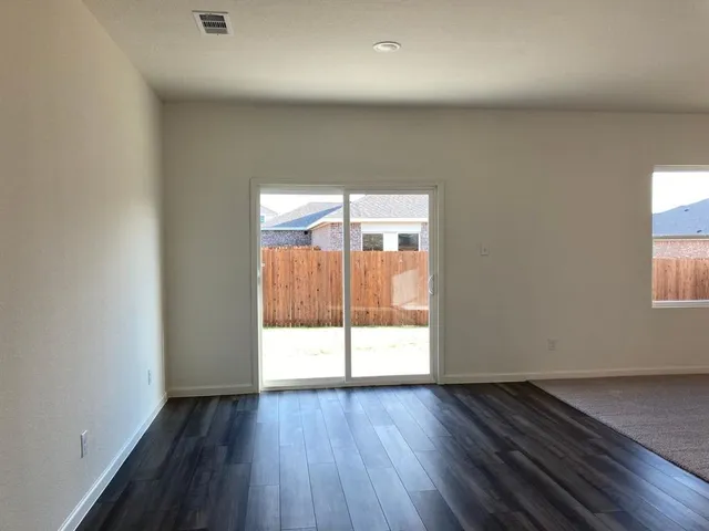 $2,295 | 2640 Salado Creek Lane, Glenn Heights, TX 75154