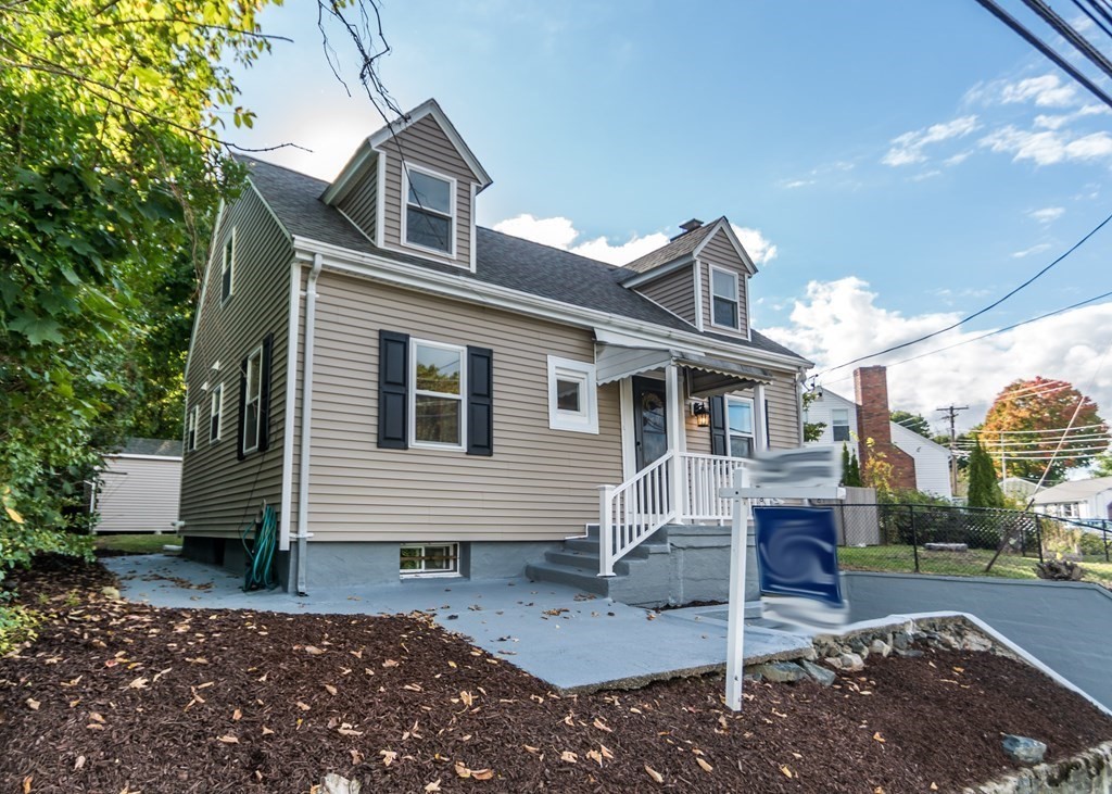 144 College Farm Road Waltham, MA 02451 - Photo 2 of 37 Gallery Image 2