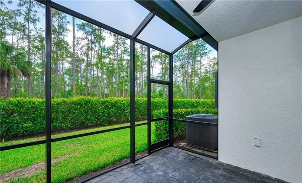 $3,200 | 7320 Rockefeller Drive, Naples, FL 34119