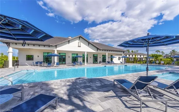 $3,200 | 7320 Rockefeller Drive, Naples, FL 34119