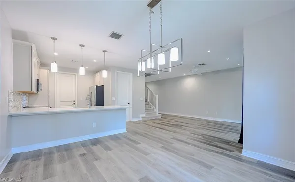$3,200 | 7320 Rockefeller Drive, Naples, FL 34119