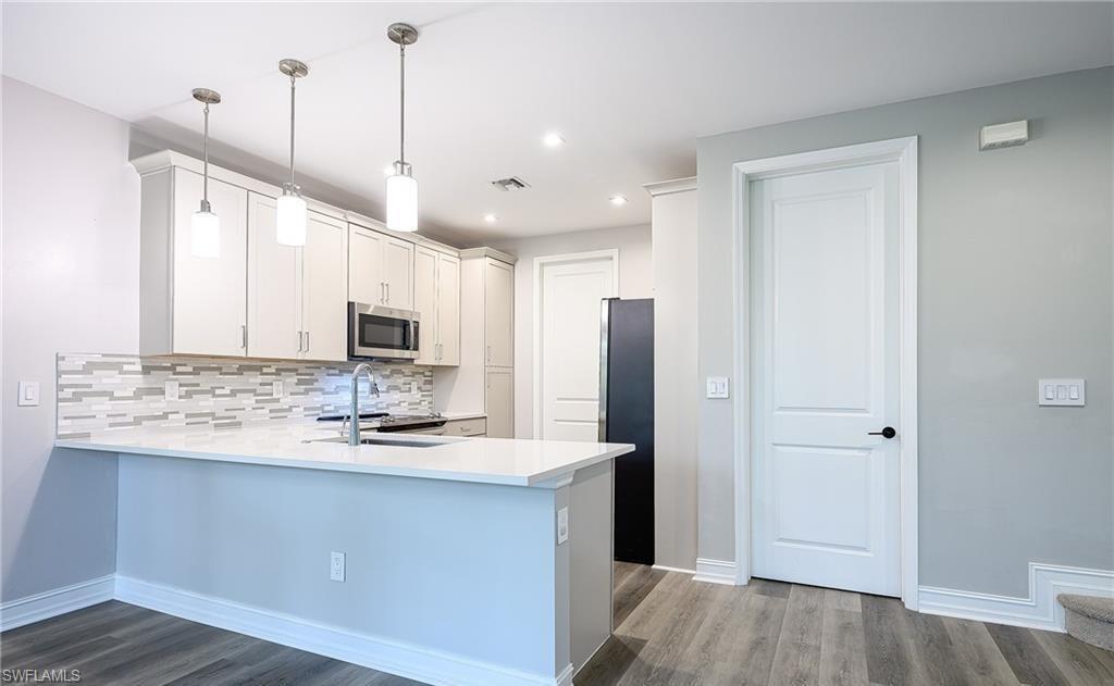 7320 Rockefeller Drive Naples, FL 34119 - Photo 6 of 28