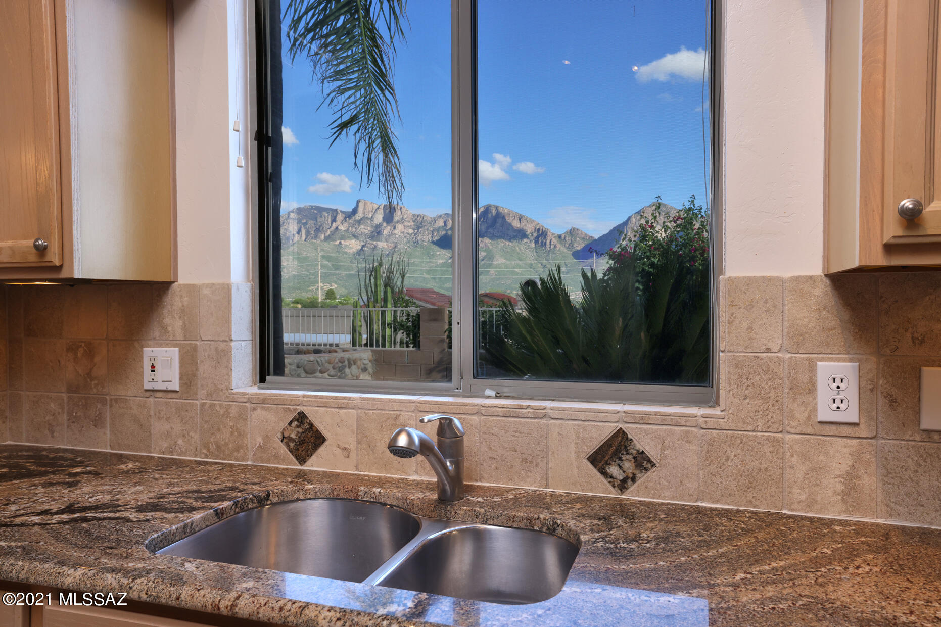 345 West Windowmaker Road Oro Valley, AZ 85737 - Photo 13 of 33 Gallery Image 13