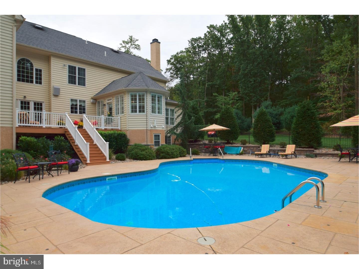 2931 Chestnut Hill Road Pottstown, PA 19465 - Photo 20 of 25 Pool