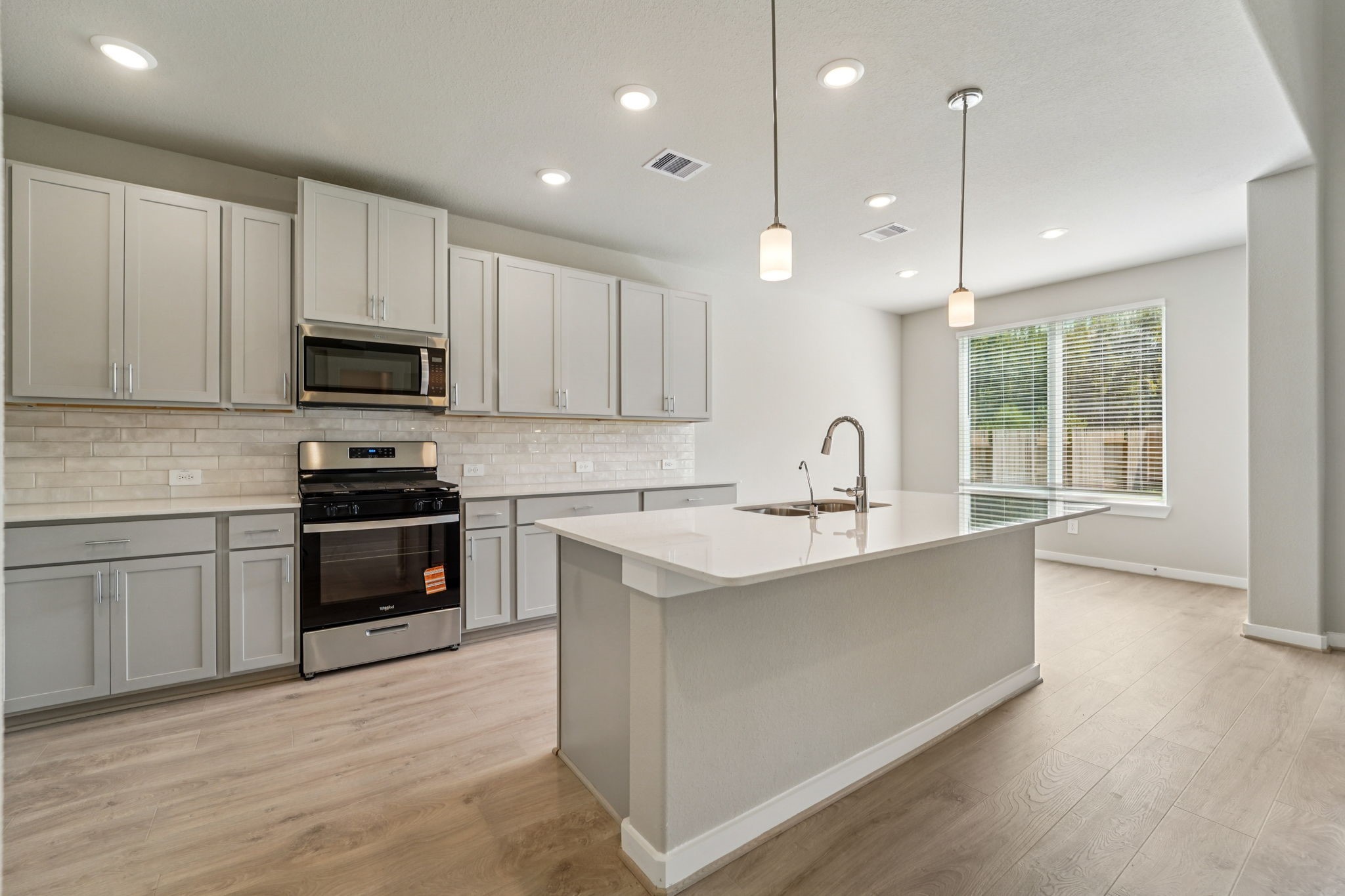 5718 Chamberlain Crossing Rosenberg, TX 77471 - Photo 2 of 41 Photo is not of the actual home, but is an inspirational photo of builder’s model home and may depict options, furnishings, and/or decorator features that are not included