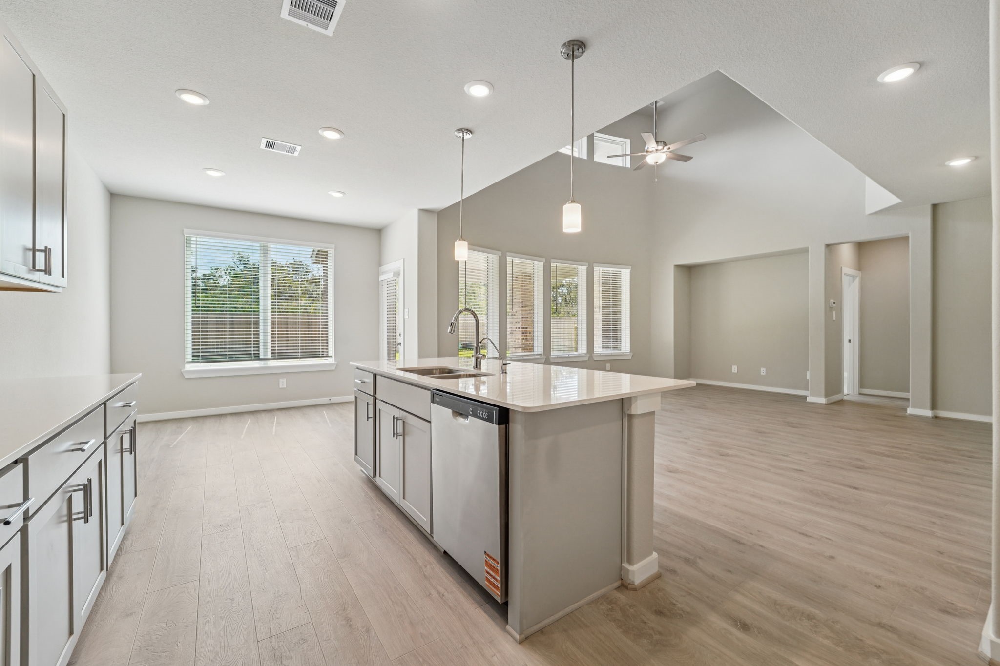 5718 Chamberlain Crossing Rosenberg, TX 77471 - Photo 3 of 41 Photo is not of the actual home, but is an inspirational photo of builder’s model home and may depict options, furnishings, and/or decorator features that are not included