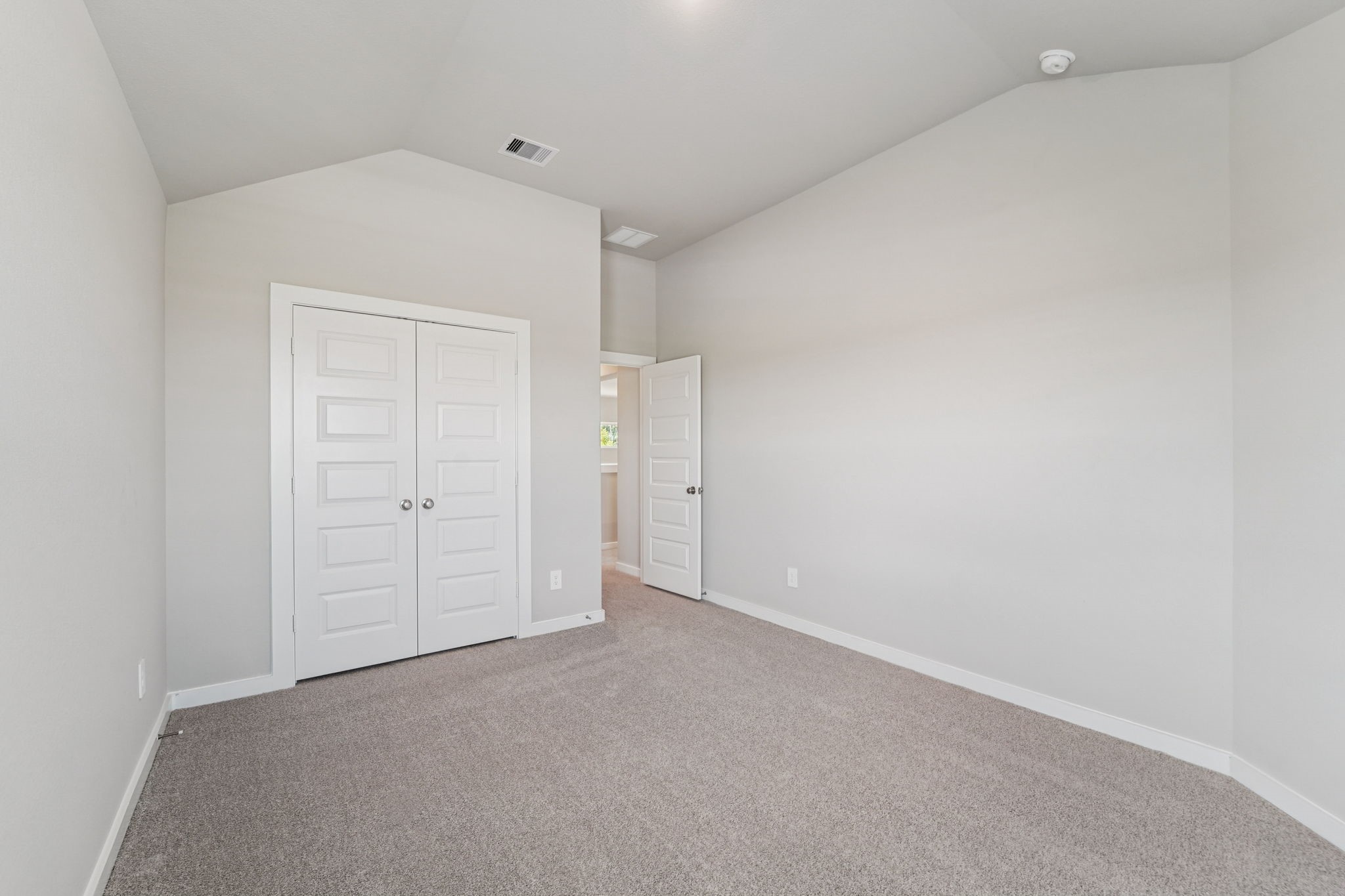 5718 Chamberlain Crossing Rosenberg, TX 77471 - Photo 36 of 41 Photo is not of the actual home, but is an inspirational photo of builder’s model home and may depict options, furnishings, and/or decorator features that are not included