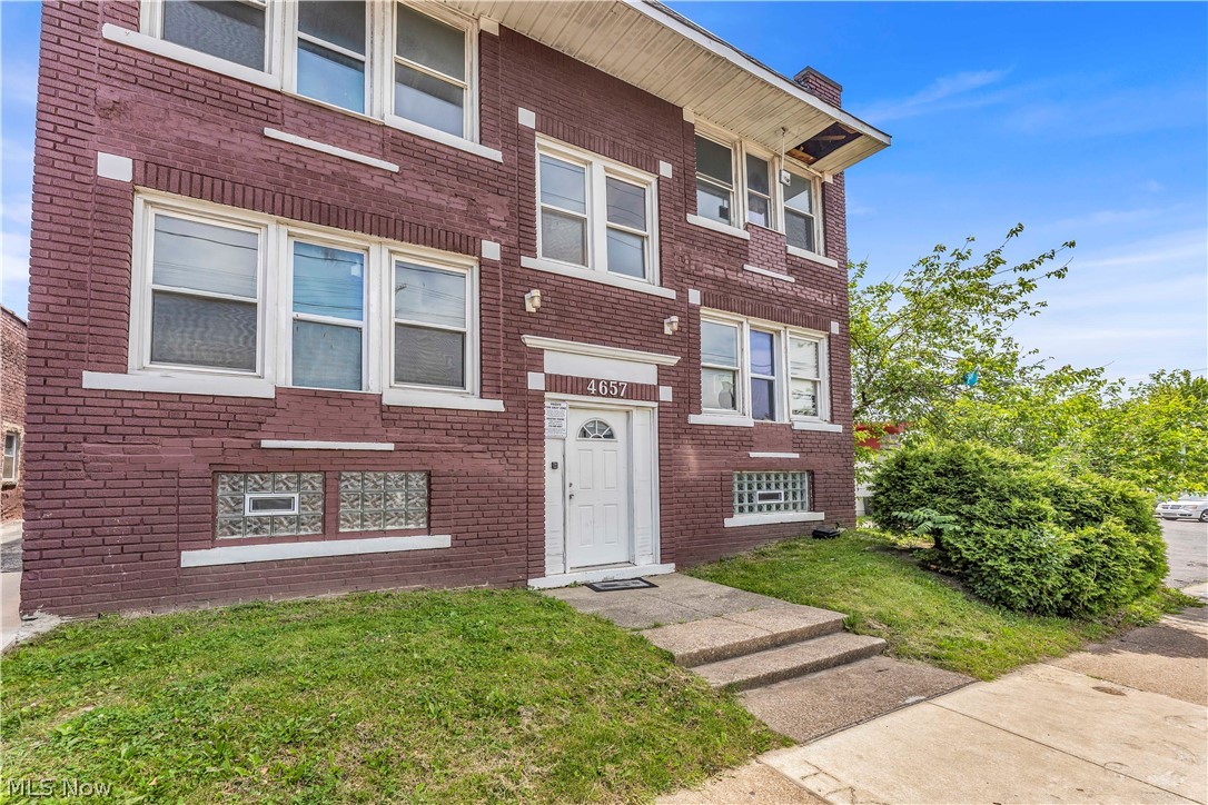 4657 Warner Road, Unit 3 Garfield Heights, OH 44125 - Photo 2 of 22