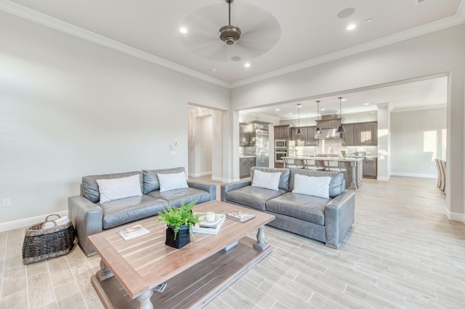 11865 North Ridgeway Drive Fresno, CA 93730 - Photo 13 of 59