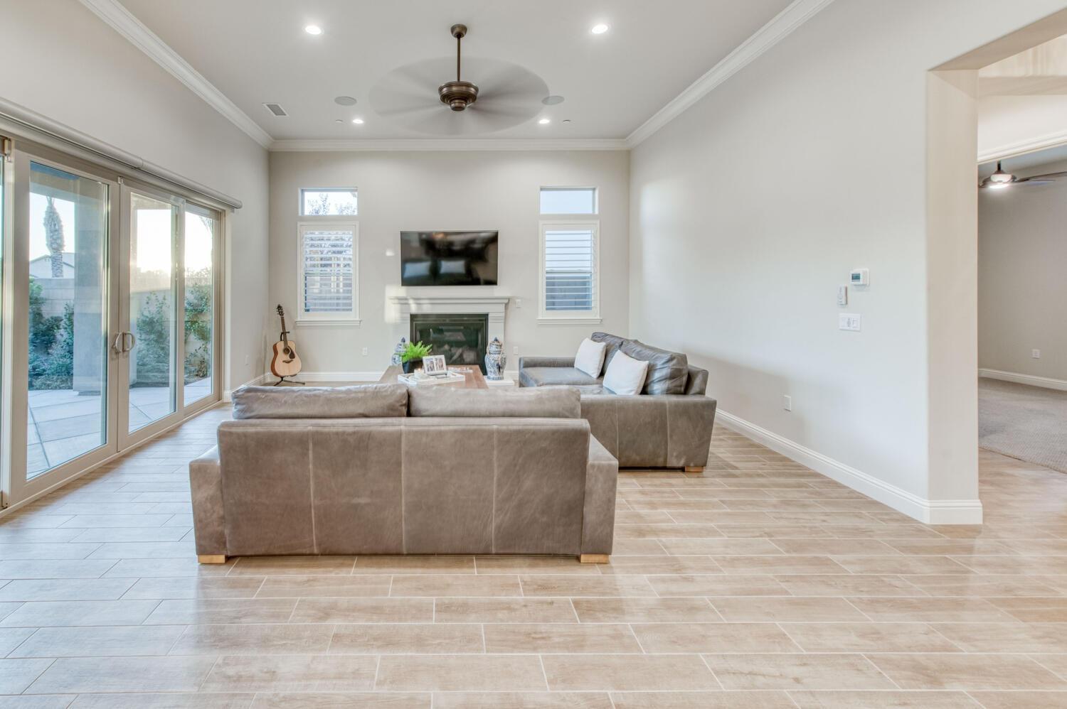 11865 North Ridgeway Drive Fresno, CA 93730 - Photo 20 of 59