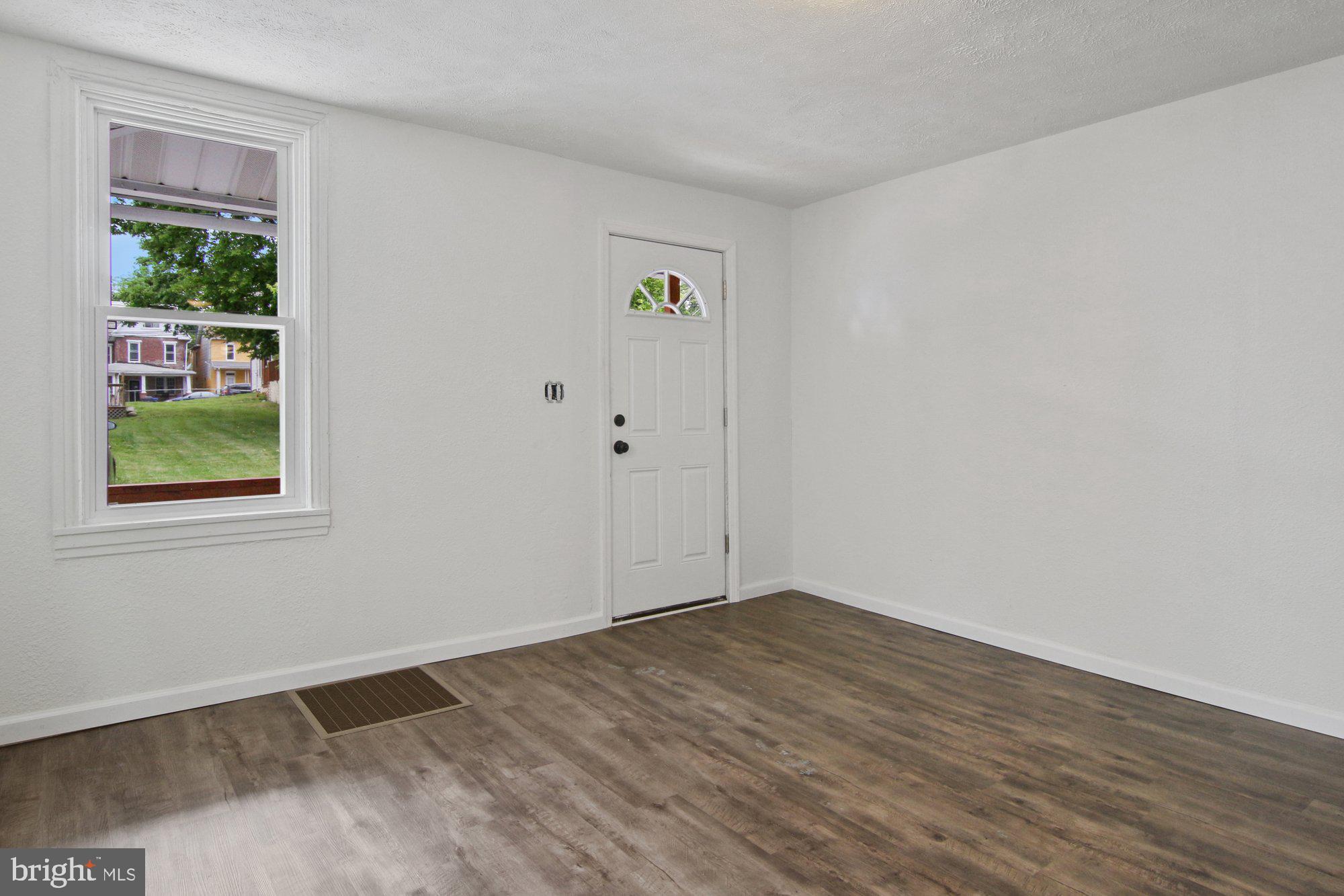 244 Ridge Street Steelton, PA 17113 - Photo 2 of 23 Gallery Image 2
