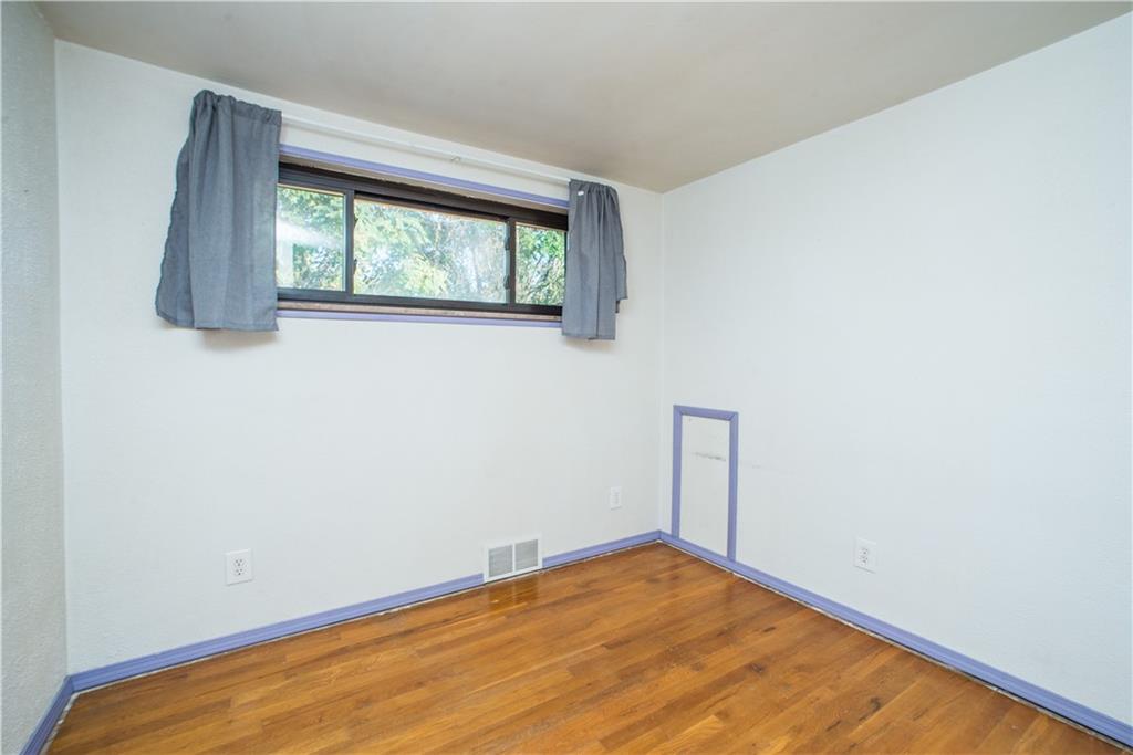310 Wheeler Avenue McKees Rocks, PA 15136 - Photo 14 of 25 Gallery Image 14