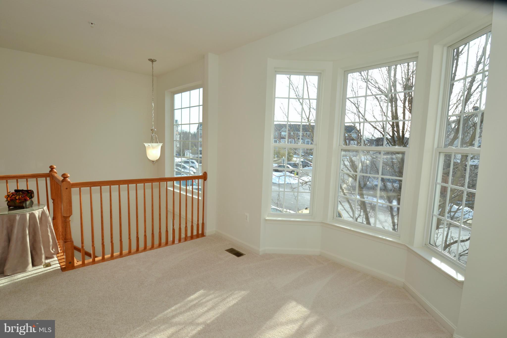 208 Timber View Court Frederick, MD 21702 - Photo 3 of 30 Living Room