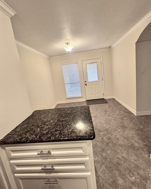 14020 Schroeder Road, Unit 151 Houston, TX 77070 - Photo 10 of 26 a view of entryway
