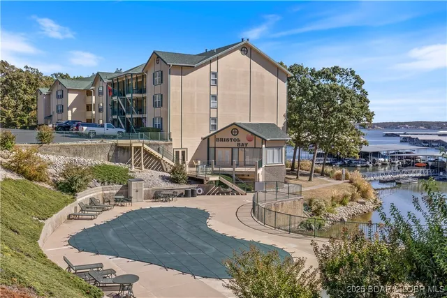 $382,400 | 34 Bristol Bay Court, Unit 4C, Lake Ozark, MO 65049