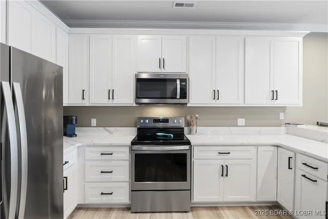 $382,400 | 34 Bristol Bay Court, Unit 4C, Lake Ozark, MO 65049